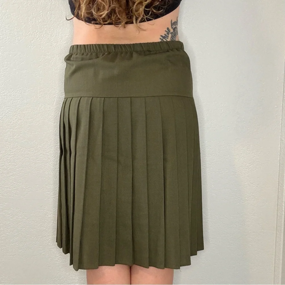 Vintage 80s Army Green Pleated A-Line Midi Skirt Women’s 14P‎ Made in the USA